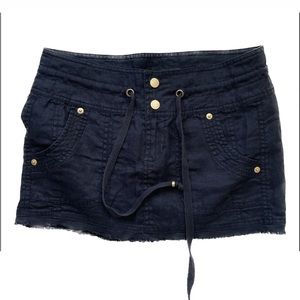 GUESS BLACK MINI SKIRT - XS